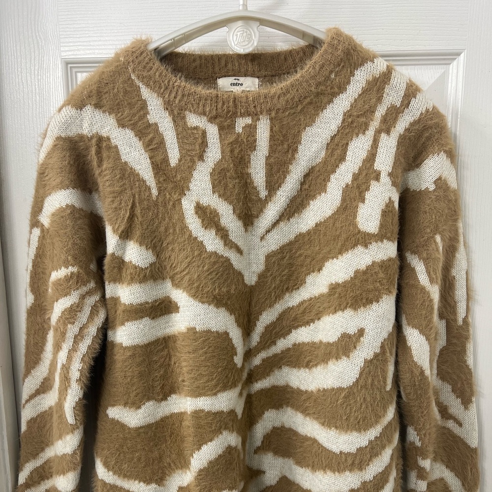 Entro Animal Zebra Print Sweater size Large